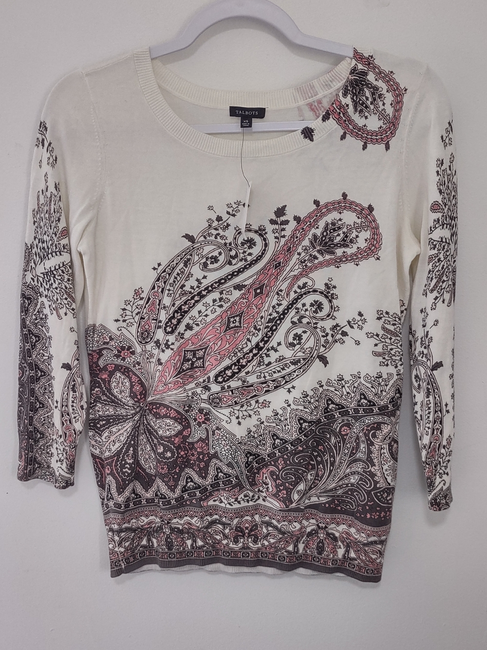 Talbots Cream Paisley Lightweight 3/4 Sleeve Tee w/ Pink & Black Accents XS